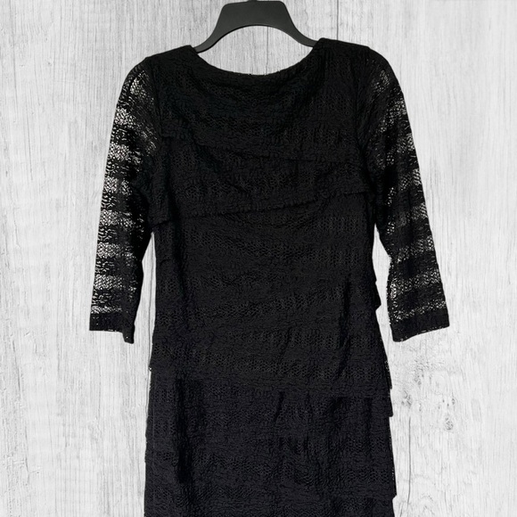 Chicos Black Lace Dress Size Small 4/6 Tiered Layered Lined 3/4 Sleeve Cocktail - Picture 4 of 9